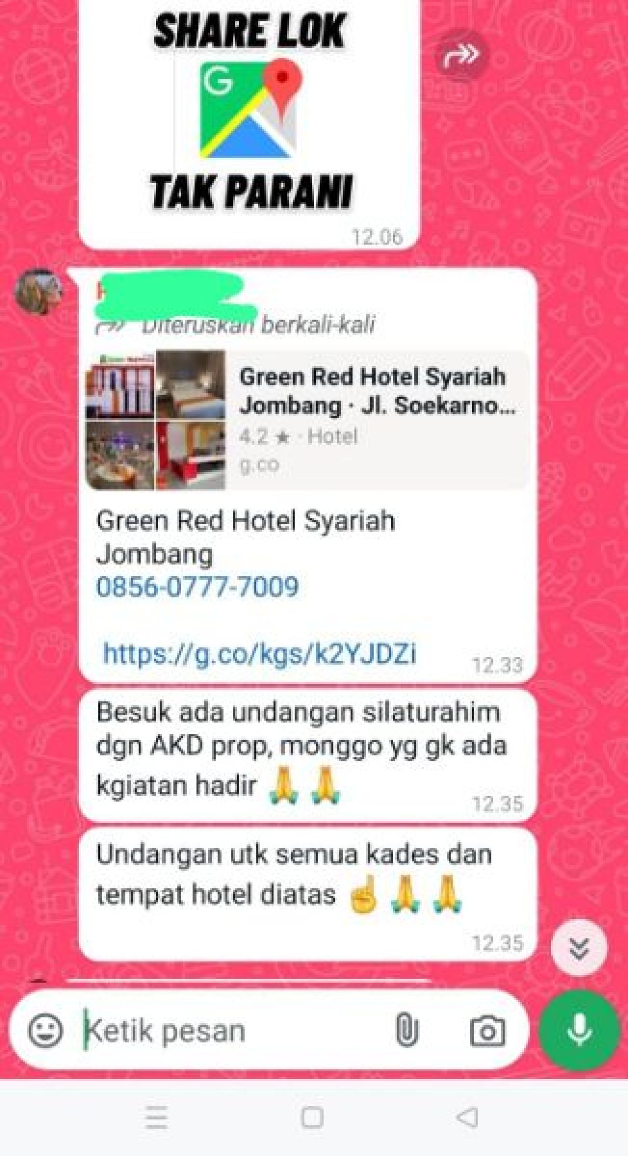 Undangan pertemuan dibagikan di grup WA. 