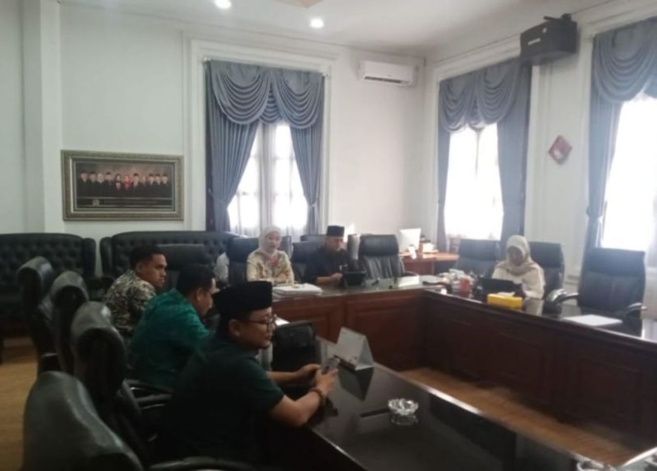Rapat dengar pendapat Komisi D DPRD Kota Malang dengan Dinkes dan RS Hermina. (Ist)