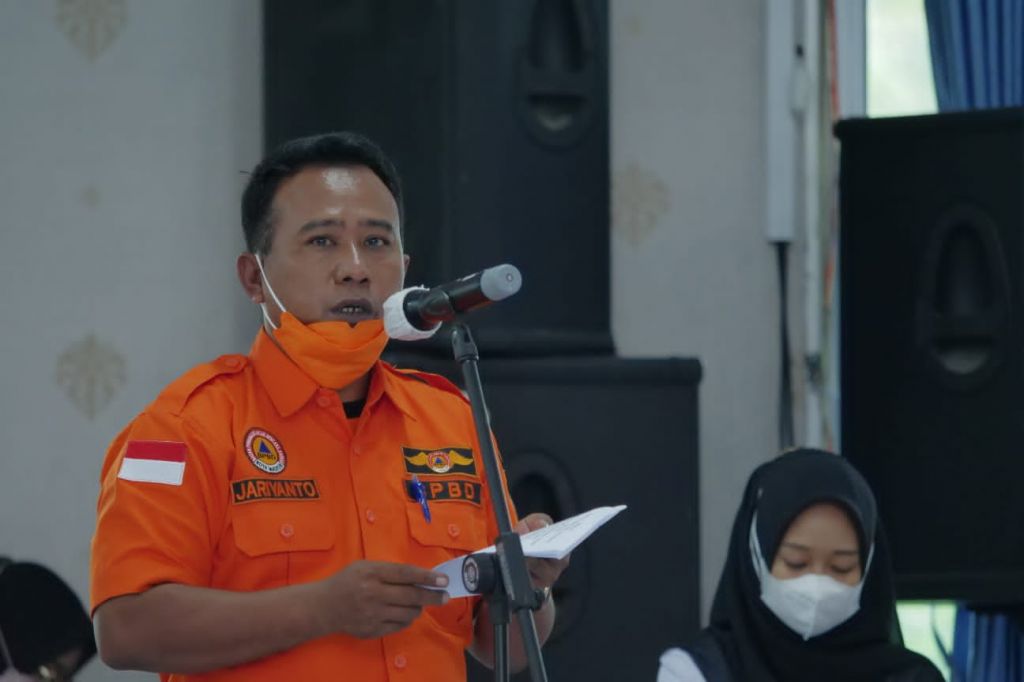 Kepala Pelaksana BPBD Jariyanto menghimbau masyarakat untuk waspada dan siaga dalam situasi musim penghujan seperti saat ini. 