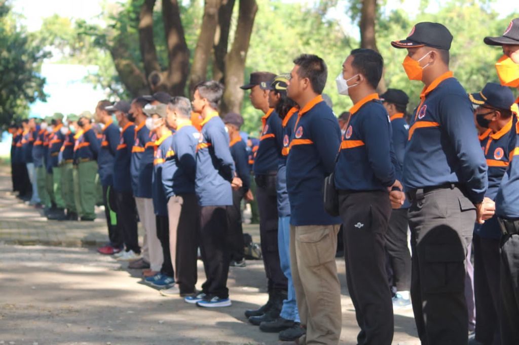 Pelatihan ini diharapkan dapat memberikan pemahaman kepada peserta, untuk diteruskan ke keluarga maupun warga lainnya. Sehingga dapat lebih tanggap jika sewaktu-waktu terjadi bencana.