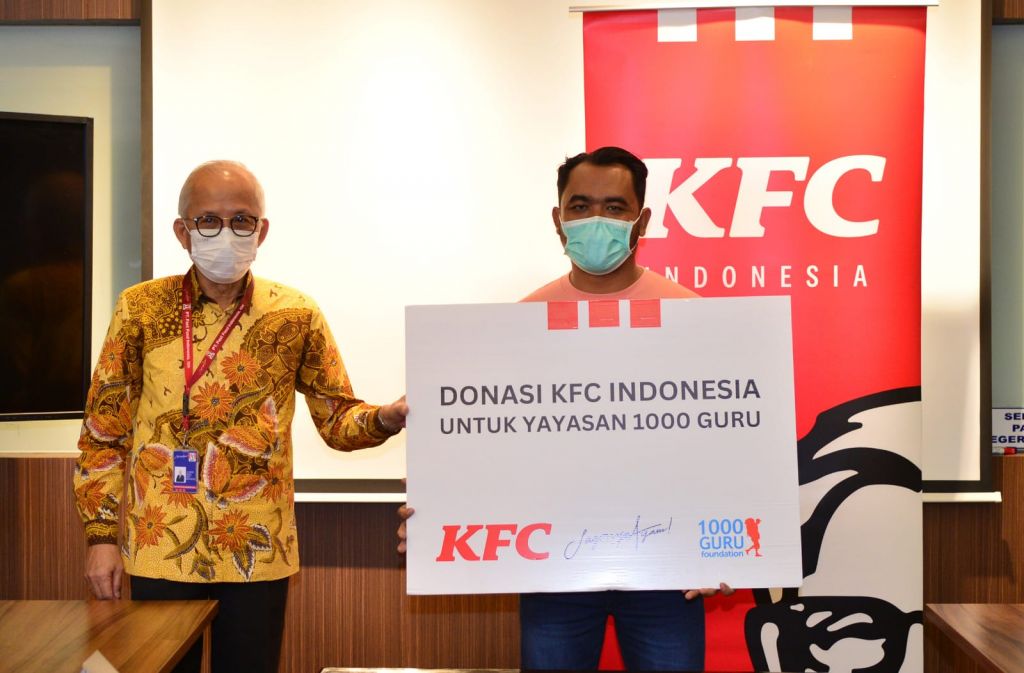 KFC Indonesia Serahkan Donasi Hasil Program Bucket For Given, Bucket For Good