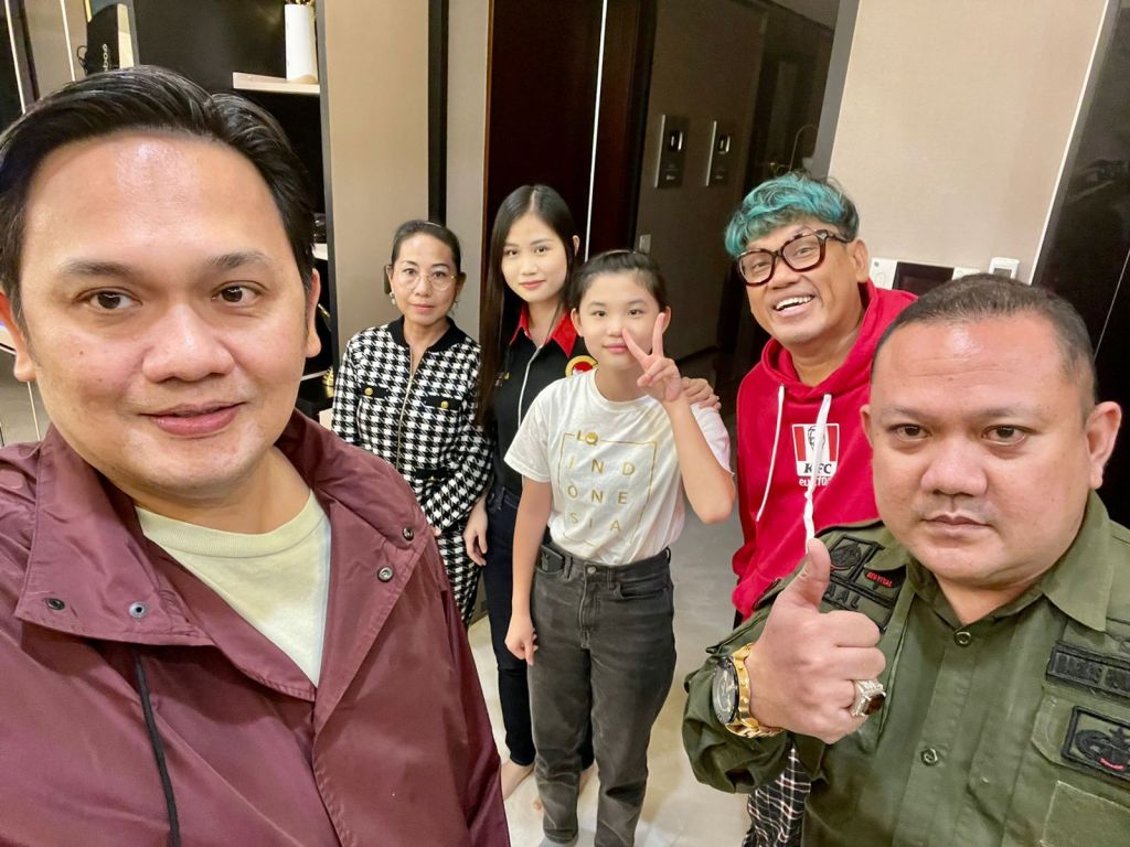 Dengan Polosnya, Putri Alvin Lim Pertanyakan Dugaan KTP Ganda Jaksa Agung