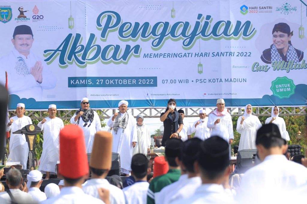 Pengajian akbar dalam rangka memperingati Hari Santri Nasional 2022.