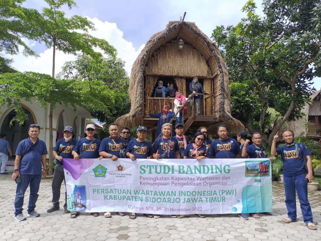 Studi Banding ke NTB, PWI Sidoarjo Siap Berkontribusi Kembangkan Sektor Pariwisata