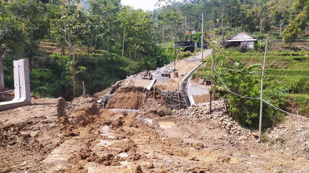 Beton Precast Telat, Proyek Jembatan Mbatu Ponorogo Sempat Mandeg 11 Hari