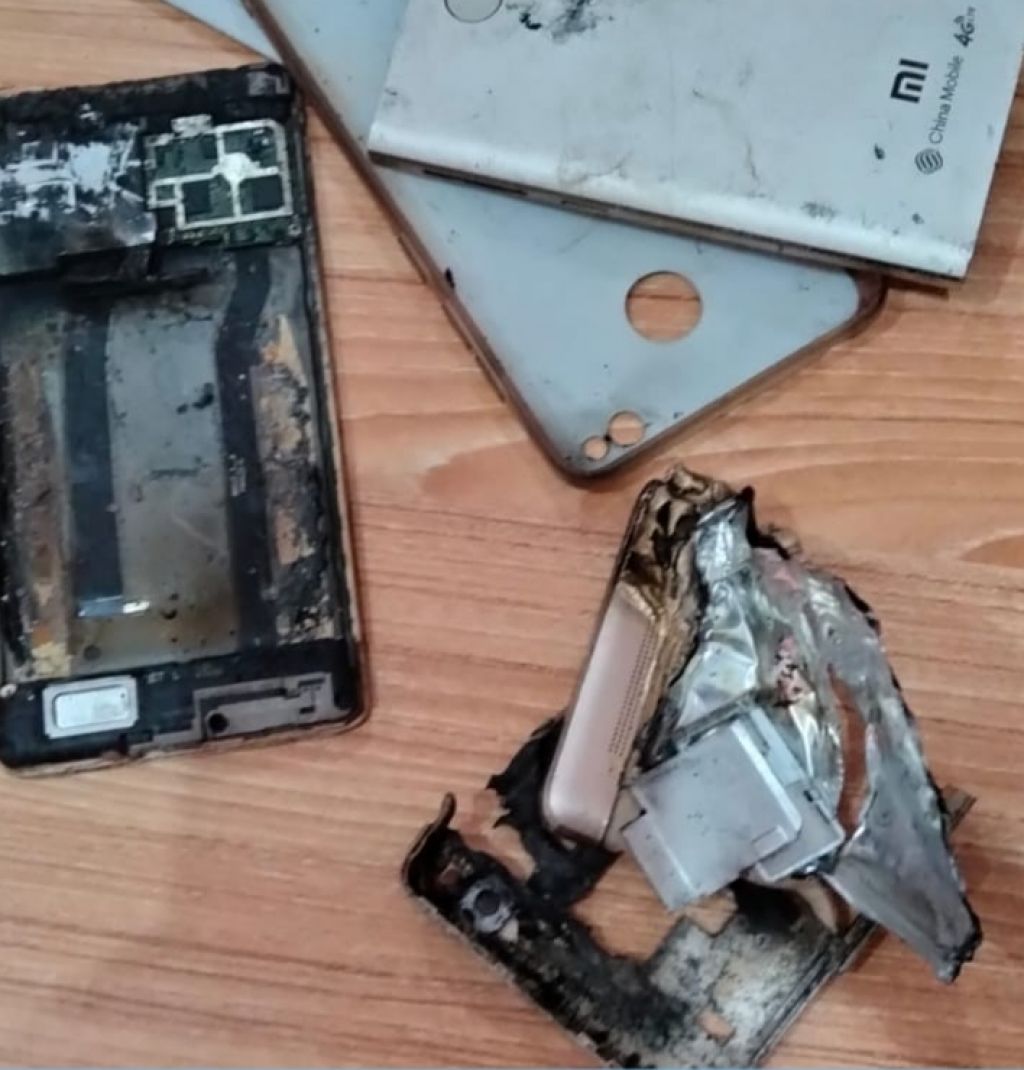 HP Xiaomi milik korban CE yang meledak saat akan dihidupkan.