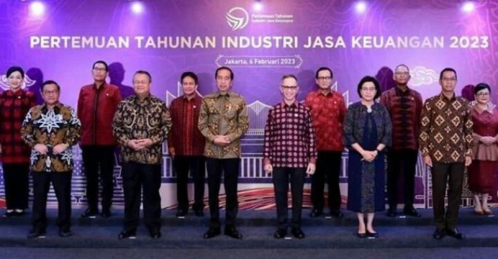 Banyak Persoalan di Industri Keuangan, Presiden Jokowi Mengecam Kinerja OJK
