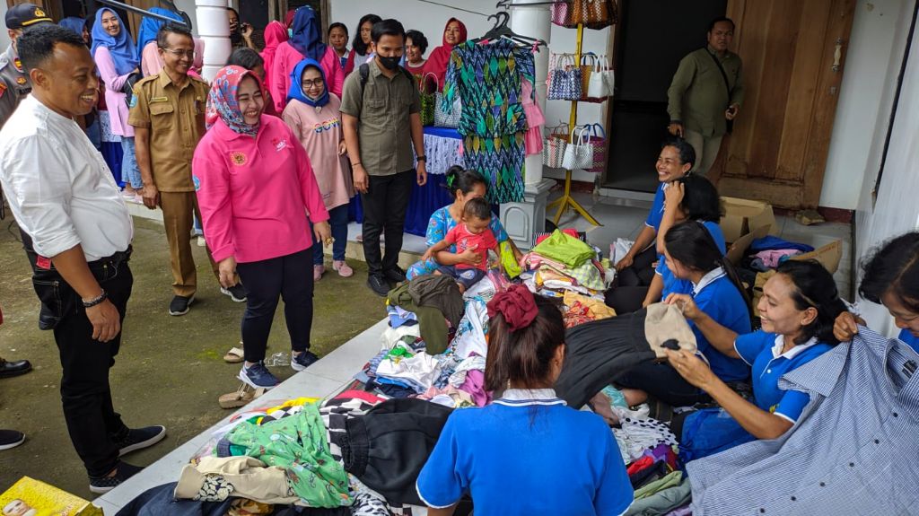 Gerakan Ekonomi Lokal Lewat Pasar Ramadhan Ponorogo