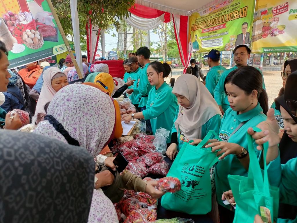 Gerakan pangan murah diserbu ratusan warga