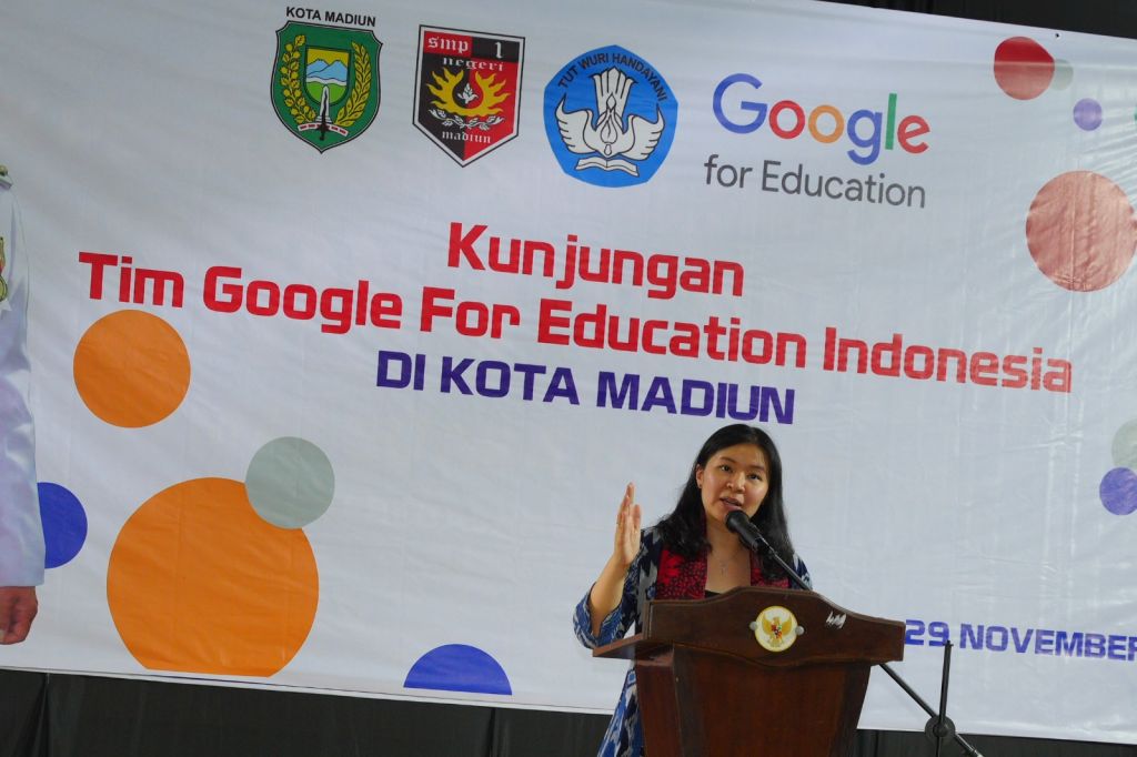 Perwakilan Google Indonesia mengevaluasi progres Google for Education.