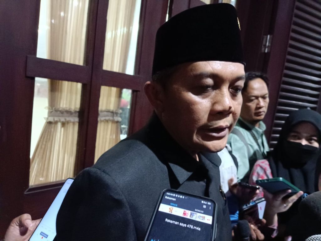  Ketua DPRD Kota Malang usai rapat paripurna di Gedung DPRD. (Muhammad/realita)