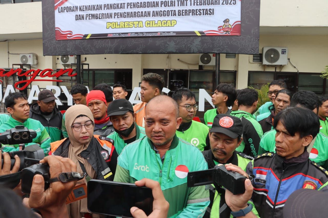 Korban saat diwawancara. (Foto: Humas Polresta Cilacap)