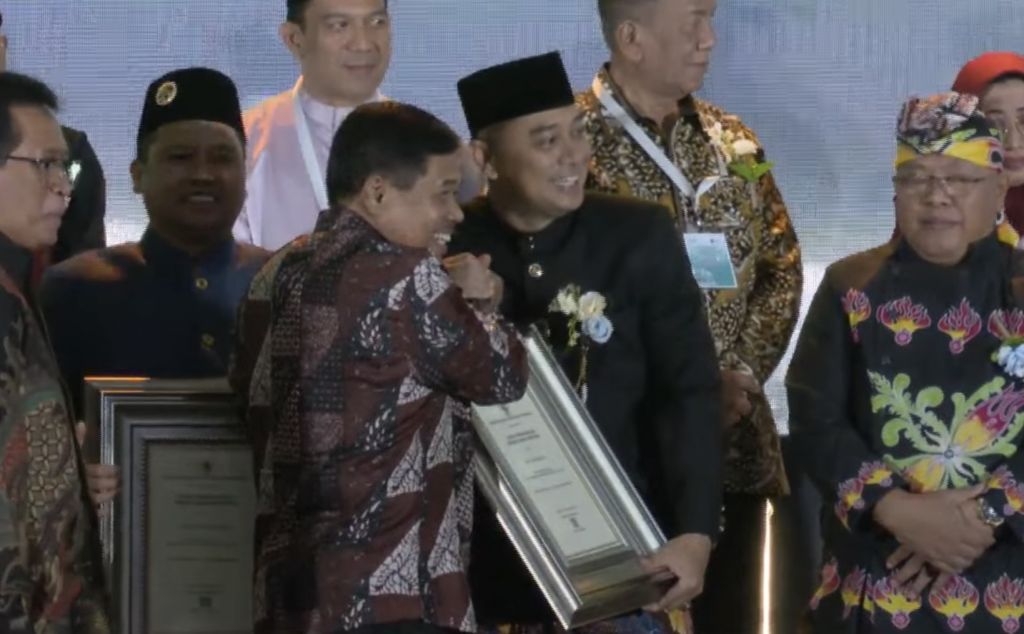 Surabaya Raih Dua Penghargaan dari Kemenkes RI, Kategori Pratama Terbaik 1 STBM 2023
