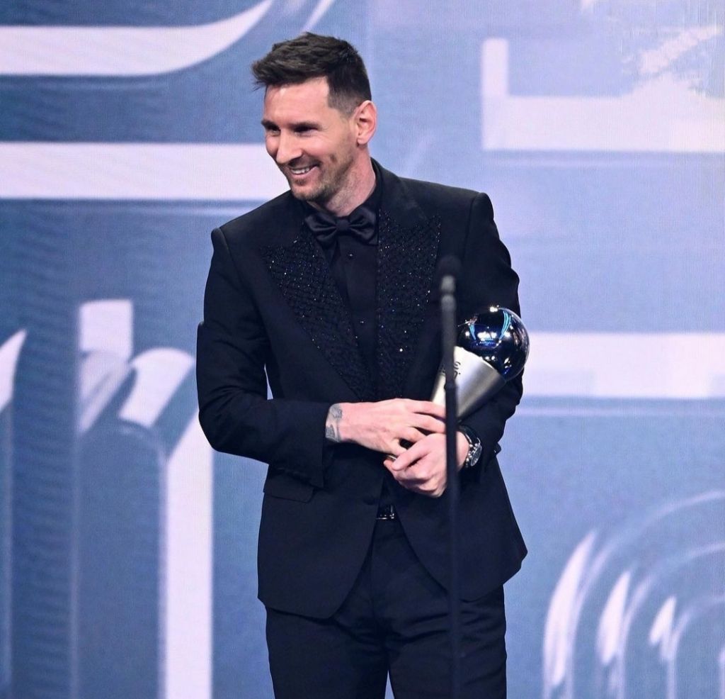 Messi Raih Penghargaan Pemain Terbaik FIFA 2022