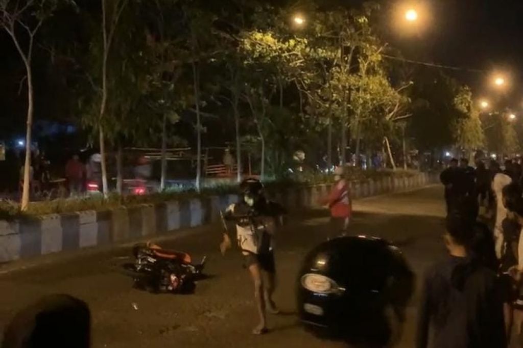 Viral, Warga Rusak Motor Pelaku Balap Liar di Ponorogo