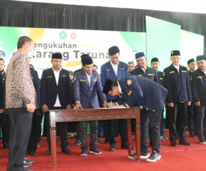Bupati Sidoarjo Kukuhkan Pengurus Karang Taruna Periode 2022-2027