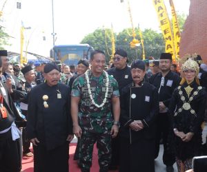 Panglima TNI Hadiri Peringatan 1 Abad Terate Emas, Ini Pesannya Bagi Warga PSHT