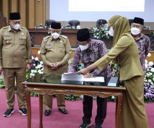 DPRD dan Bupati Tandatangani Nota Kesepakatan Propemperda Kabupaten Malang 2023