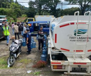PT Tirta Asasta Depok Berikan Pipa 1000 Meter untuk Kecamatan Pacet