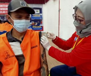 Lapas dan Polresta Madiun Gelar Vaksin Booster pada Warga Binaan