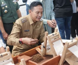 Pj. Wali Kota Malang Dorong Produk Rokok Lokal Malang Tembus Pasar Internasional