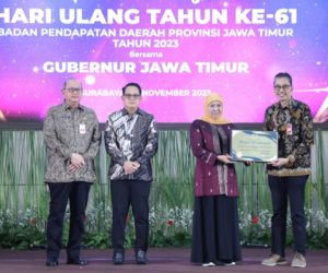Peduli Pajak, Bank Jatim Dapat Penghargaan dari Bapenda Jawa Timur