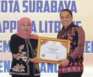 Pemkot Surabaya Raih Dua Penghargaan Sekaligus di Ajang Inotek Award Jatim 2023