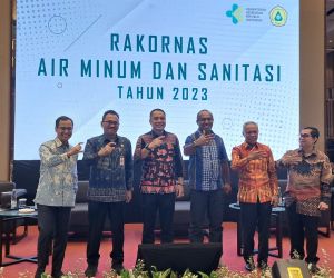 Jadi Pemateri Rakornas Air Minum dan Sanitasi, Wali Kota Eri Ungkap Strategi Surabaya