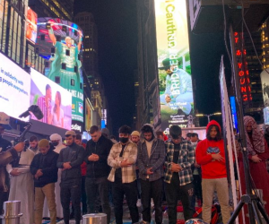 Muslim AS Traweh di Times Square