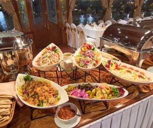 Ramadhan Tahun Ini, Uni Emirat Arab Izinkan Restoran Buka Siang Hari