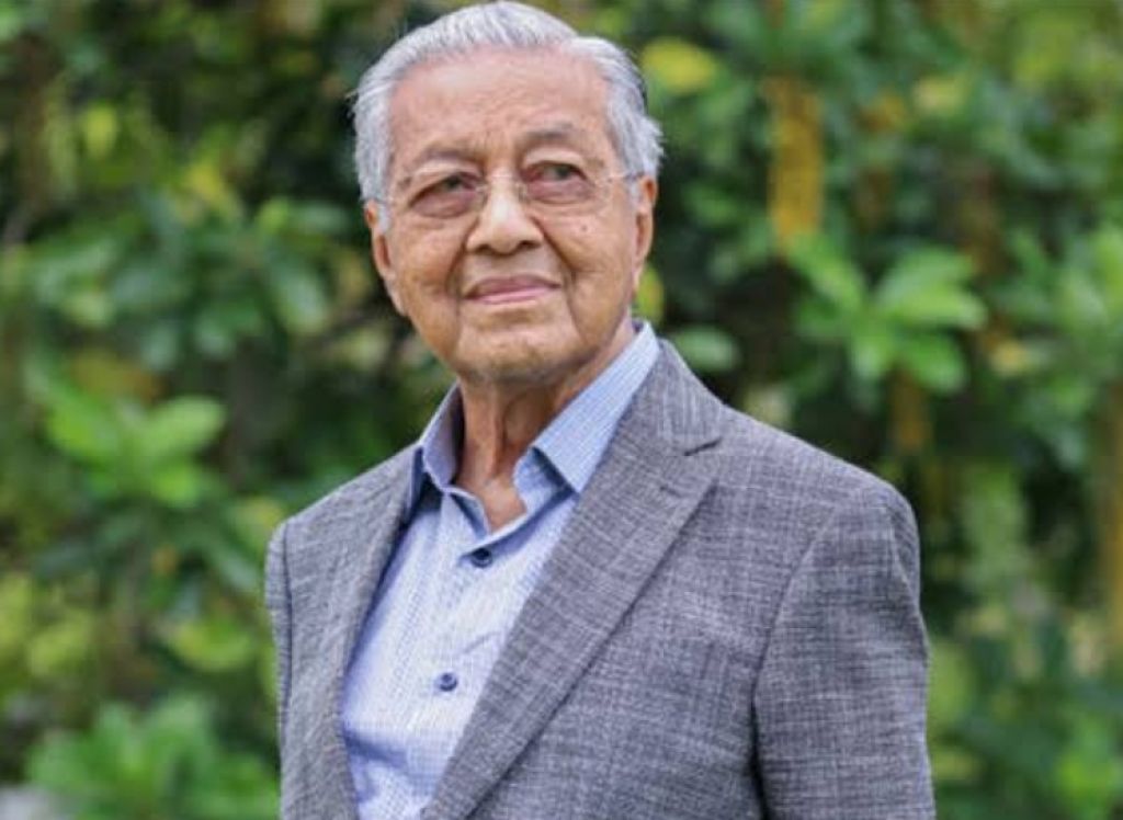 Usia 97 Tahun, Mahathir Mohamad Kalah Pertama Kali Dalam Lebih dari 50 Tahun Terakhir
