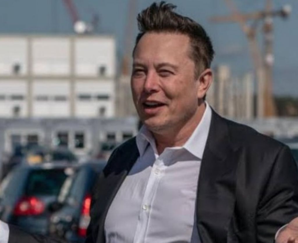 Batal Beli Twitter, Elon Musk Jual Saham di Tesla Rp 102 Triliun