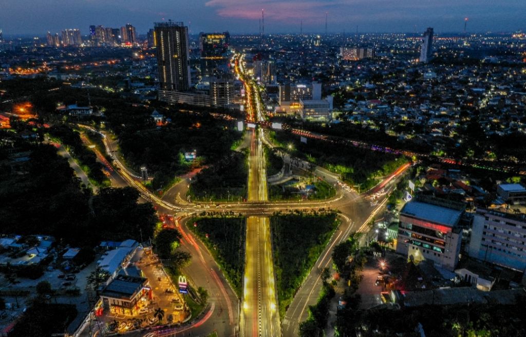 Alhasil, kinerja investasi di Kota Surabaya pada semester 1/2023 atau pada kurun waktu Januari-Juni 2023 sudah tembus Rp 19,919 triliun. 