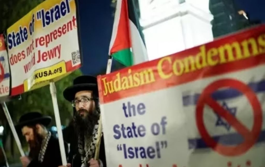 Ribuan Umat Yahudi Demo Bela Palestina di New York, 200 Orang Ditangkap